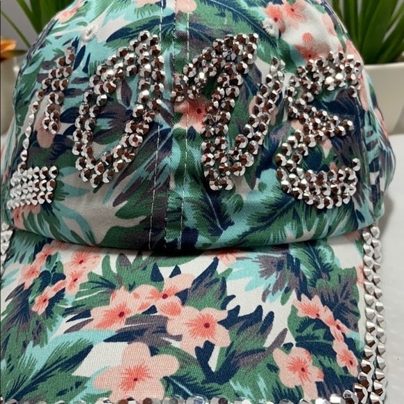 Capelli New York Statement Logo Floral Baseball Cap - Picture 2 of 7